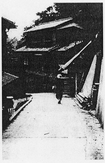 牧口会長が連行されて歩いた須崎街道